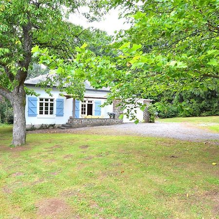 Furnished Bungalow In Monceau En Ardenne With Garden BarbecueOizy 部屋 写真